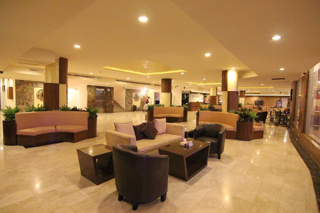 Towlan Hotel Suites 1 3*